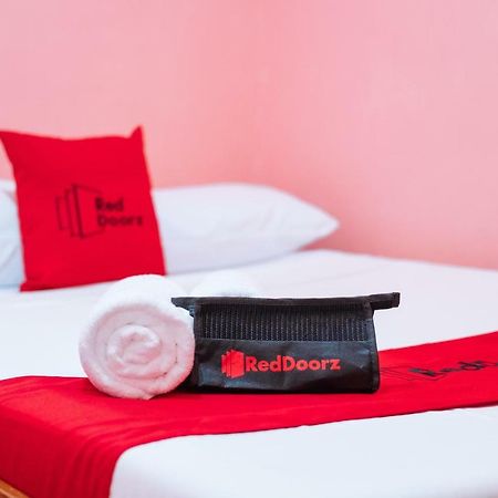 Reddoorz Near Puerto Princesa Capitol Hotel Ngoại thất bức ảnh