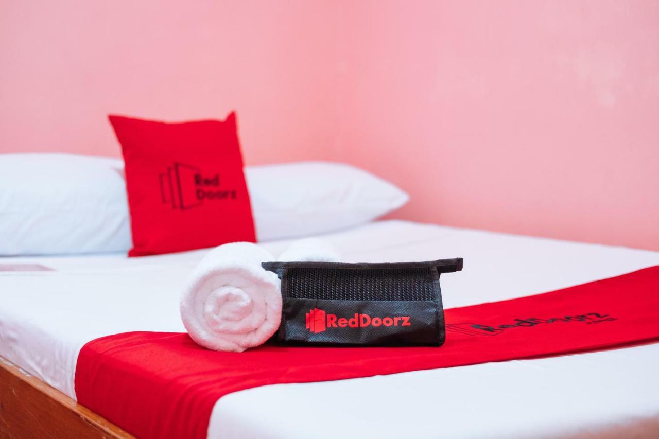 Reddoorz Near Puerto Princesa Capitol Hotel Ngoại thất bức ảnh